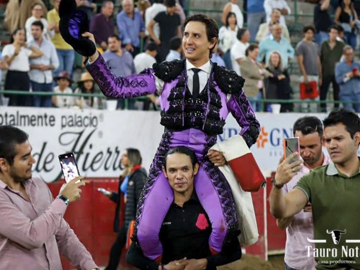 Plaza de toros Nuevo Progreso Guadalajara 05 de noviembre